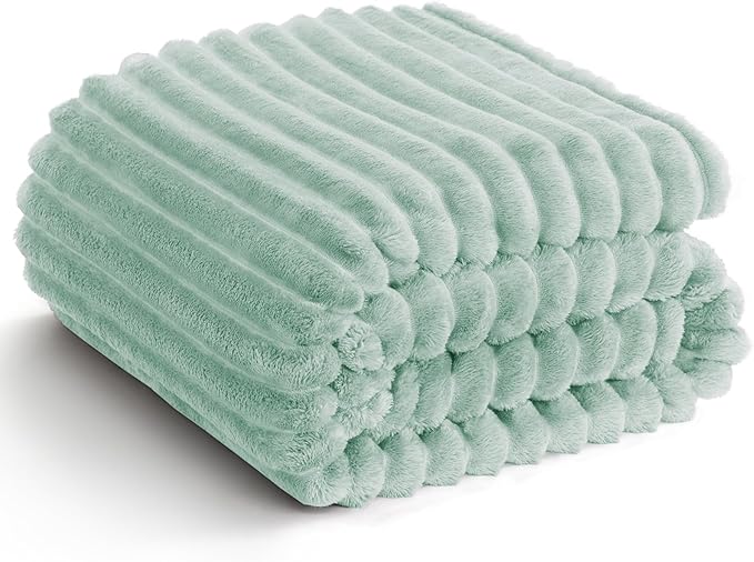 HIMEET Sage Green Ribbed Queen Size Blanket for Bed - 300GSM Lightweight Fleece Blanket for Women, Large Sofa Couch Cover Bed Blankets Gifts, Striped Spring Home Room Decor, Sage Green, 90x90 Inches