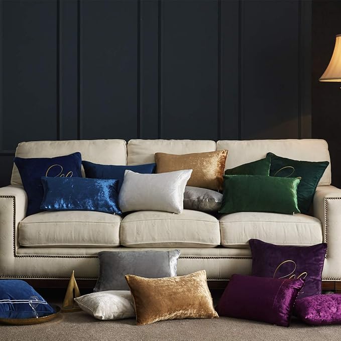 GIGIZAZA Royal Blue Velvet Decorative Throw Pillow Covers for Sofa Bed 2 Pack Soft Cushion Cover (Royal Blue, 18 x 18- Set of 2)