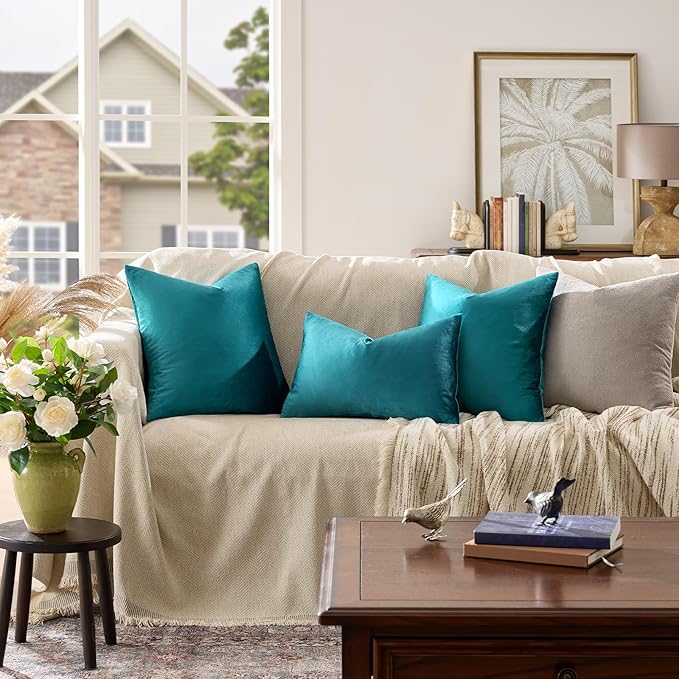 GIGIZAZA Decorative Couch Throw Pillow Covers,Set of 2 Teal Peacock Green Square Pillow Cushion Covers 22x22,Pillow Cases Velvet Pillow Covers