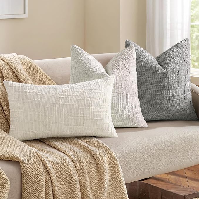 decorUhome Light Grey Chenille Throw Pillow Covers 12x20 Set of 2 Textured Soft Cozy Slubby Couch Pillow Covers Modern Farmhouse Boho Decorative Pillow Cases for Bed Sofa Living Room