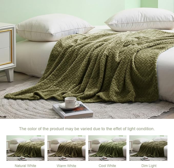 Exclusivo Mezcla Fleece Twin Size Blanket for Bed, 90x66 Inches Soft Cozy Jacquard Flannel Blankets, Lightweight Fuzzy Plush Warm for Women, Olive Green