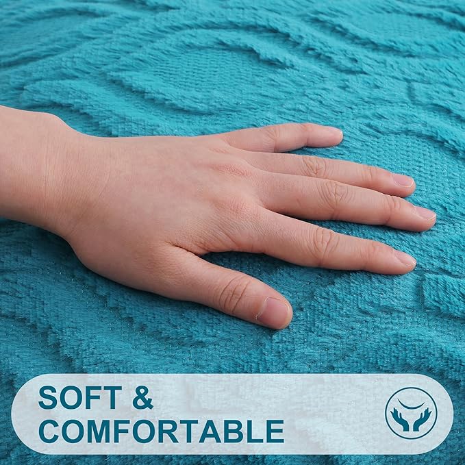 decorUhome Summer Throw Pillow Covers 16x16 Inch Set of 2, Soft Plush Faux Wool Teal Solid Couch Pillow Covers, Accent Farmhouse Neutral Square Pillow Cases for Sofa Bed Living Room