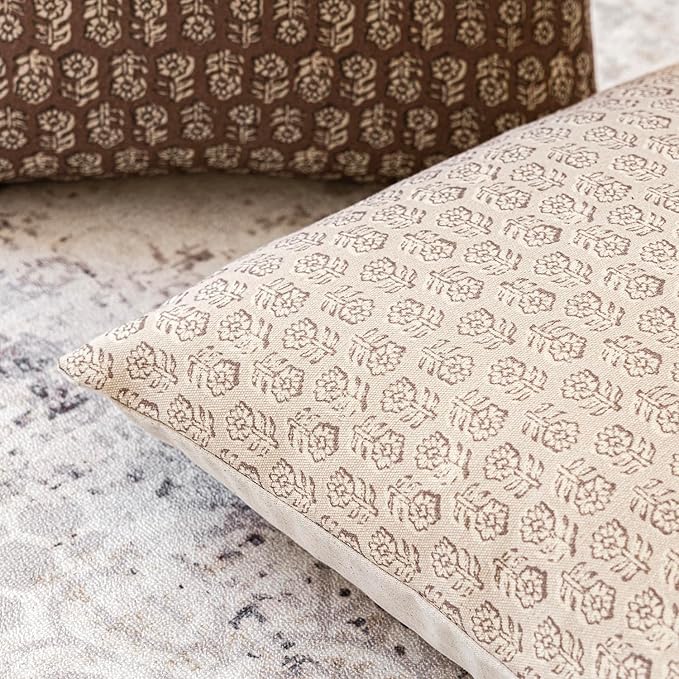 Foindtower Set of 2 Decorative Neutral Floral Print Throw Pillow Covers Vintage Accent Farmhouse Cushion Covers Boho Home Decor for Sofa Couch Chair Bedroom Living Room,22×22 Inch,Ivory Beige