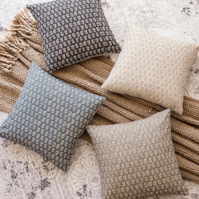 Foindtower Set of 2 Decorative Neutral Floral Print Throw Pillow Covers Vintage Accent Farmhouse Cushion Covers Boho Home Decor for Sofa Couch Chair Bedroom Living Room,22×22 Inch,Ivory Beige